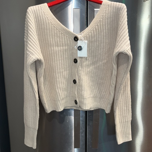 V-Chic cream chunky knit v neck button front cropped boxy sweater acrylic L new - Picture 16 of 16